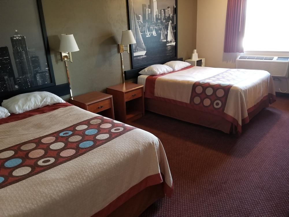 Super 8 By Wyndham Bellingham Airport/Ferndale Hotel Екстериор снимка