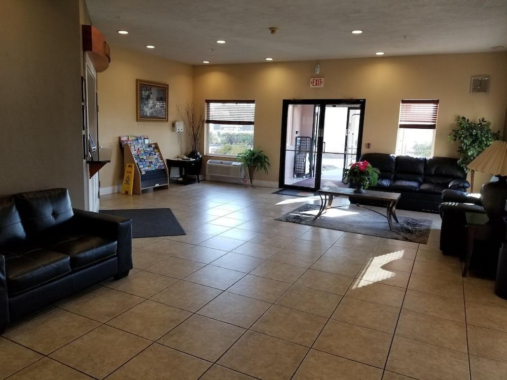 Super 8 By Wyndham Bellingham Airport/Ferndale Hotel Екстериор снимка